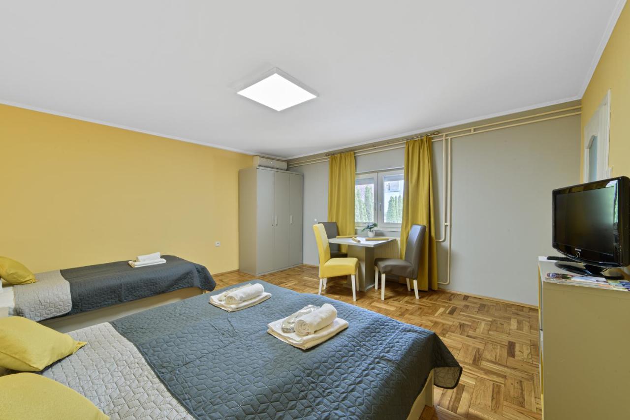 Dumalux Garden Lägenhet Subotica Exteriör bild